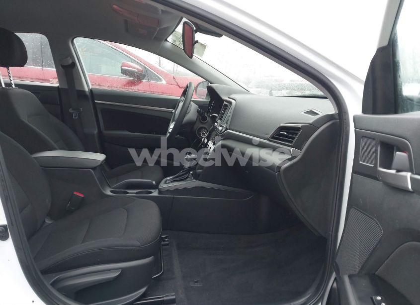Photo 5 of 2019 Hyundai Elantra SEL (VIN 5NPD84LF7KH476074)