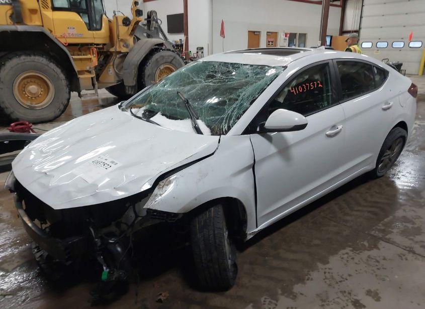 Photo 2 of 2020 Hyundai Elantra VALUE EDITION (VIN 5NPD84LF7LH504568)