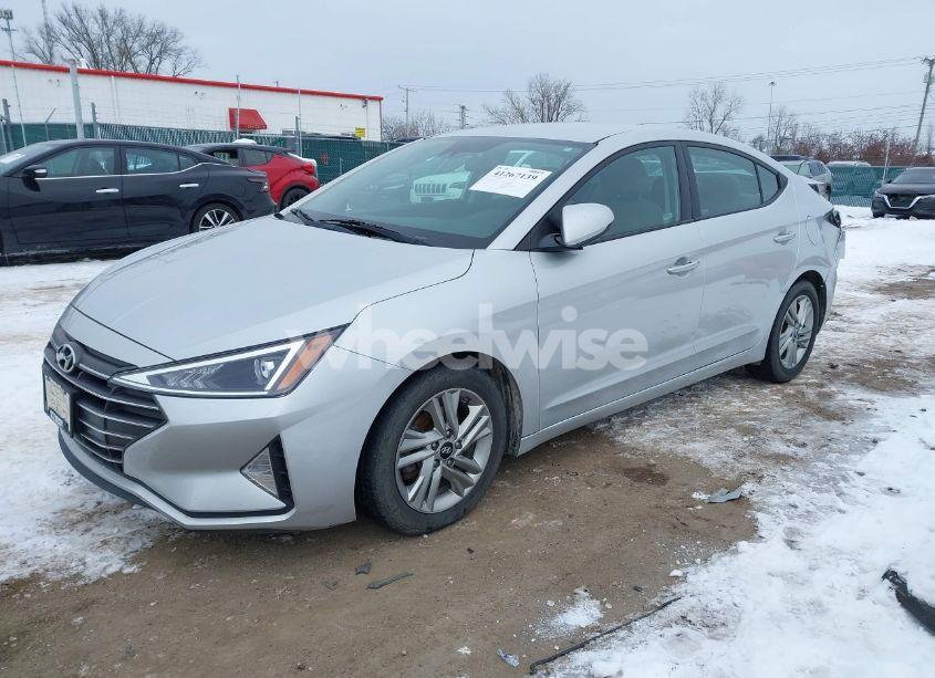 Photo 2 of 2020 Hyundai Elantra SEL (VIN 5NPD84LF7LH532869)
