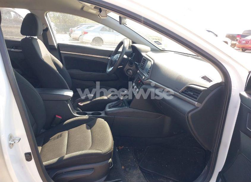 Photo 5 of 2020 Hyundai Elantra SEL (VIN 5NPD84LF7LH542821)