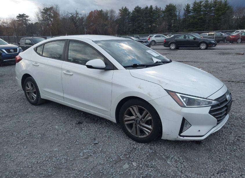 2020 Hyundai Elantra SEL (VIN 5NPD84LF7LH565077) main photo