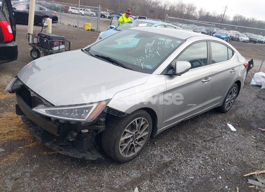 Photo 2 of 2020 Hyundai Elantra LIMITED (VIN 5NPD84LF7LH565158)