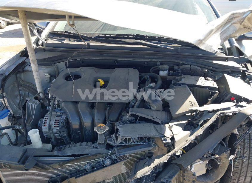 Photo 10 of 2020 Hyundai Elantra SEL (VIN 5NPD84LF7LH572739)