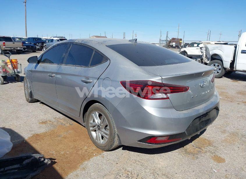 Photo 3 of 2020 Hyundai Elantra SEL (VIN 5NPD84LF7LH572739)