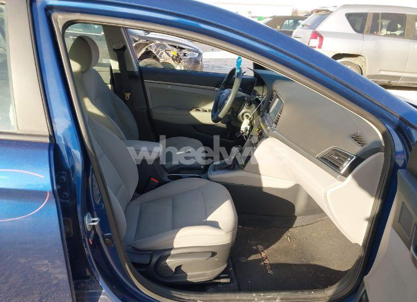 Photo 5 of 2017 Hyundai Elantra SE (VIN 5NPD84LF8HH002546)