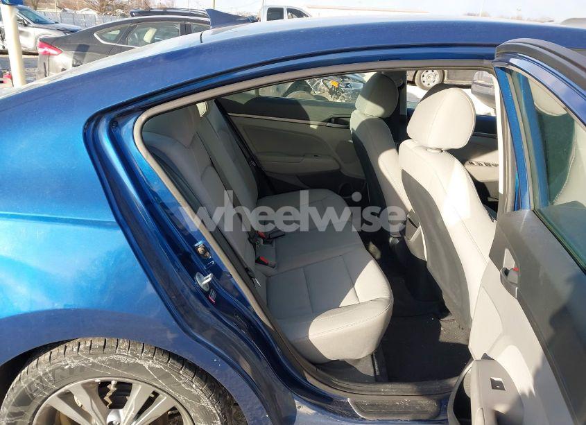 Photo 8 of 2017 Hyundai Elantra SE (VIN 5NPD84LF8HH002546)