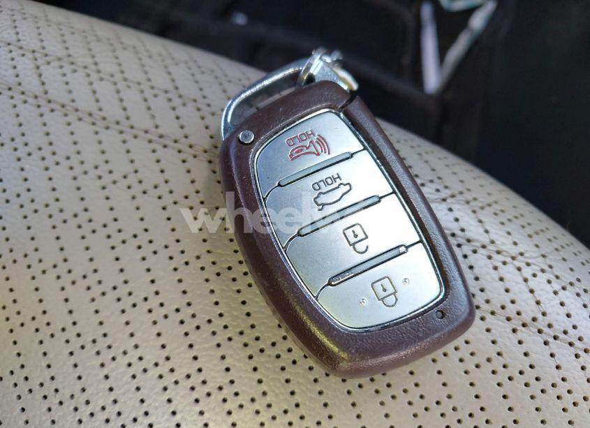 Photo 11 of 2017 Hyundai Elantra LIMITED (VIN 5NPD84LF8HH006189)