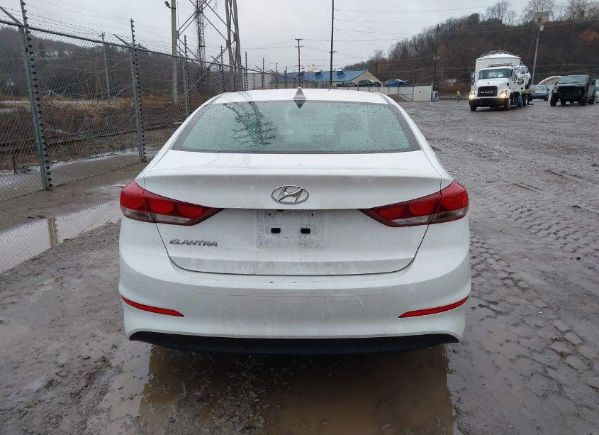 Photo 16 of 2017 Hyundai Elantra SE (VIN 5NPD84LF8HH027835)