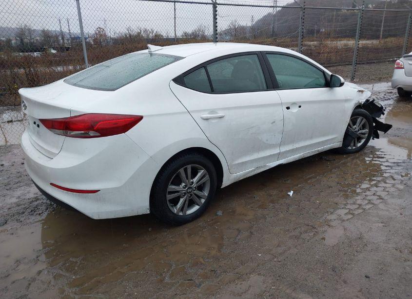 Photo 4 of 2017 Hyundai Elantra SE (VIN 5NPD84LF8HH027835)