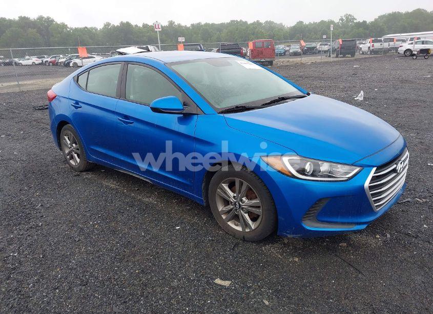 2017 Hyundai Elantra SE (VIN 5NPD84LF8HH029570) main photo