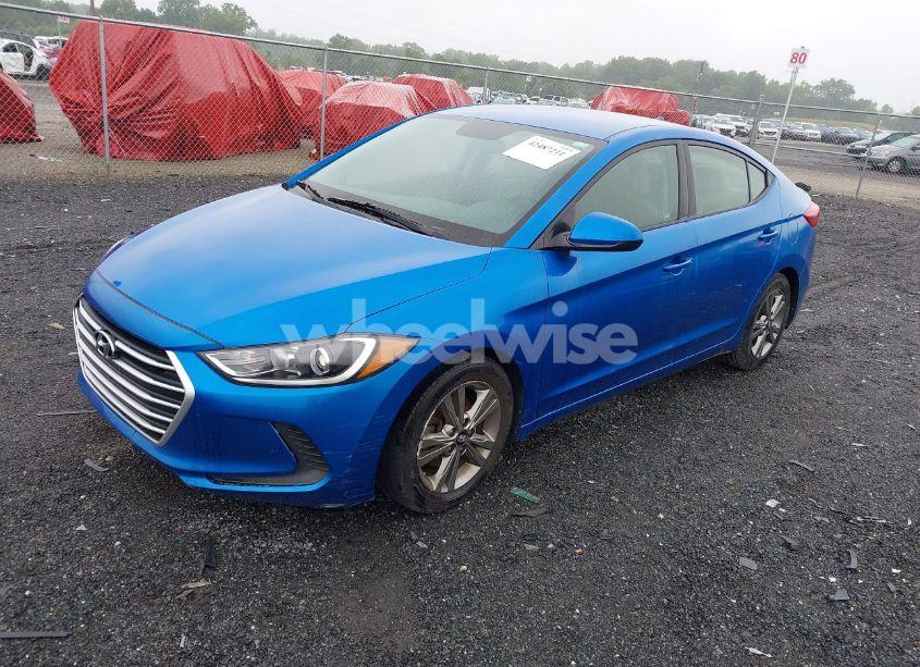 Photo 2 of 2017 Hyundai Elantra SE (VIN 5NPD84LF8HH029570)