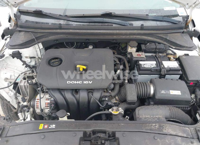 Photo 10 of 2017 Hyundai Elantra SE (VIN 5NPD84LF8HH040035)