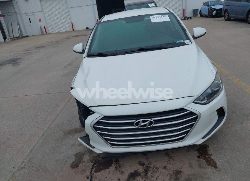 Photo 13 of 2017 Hyundai Elantra SE (VIN 5NPD84LF8HH040035)