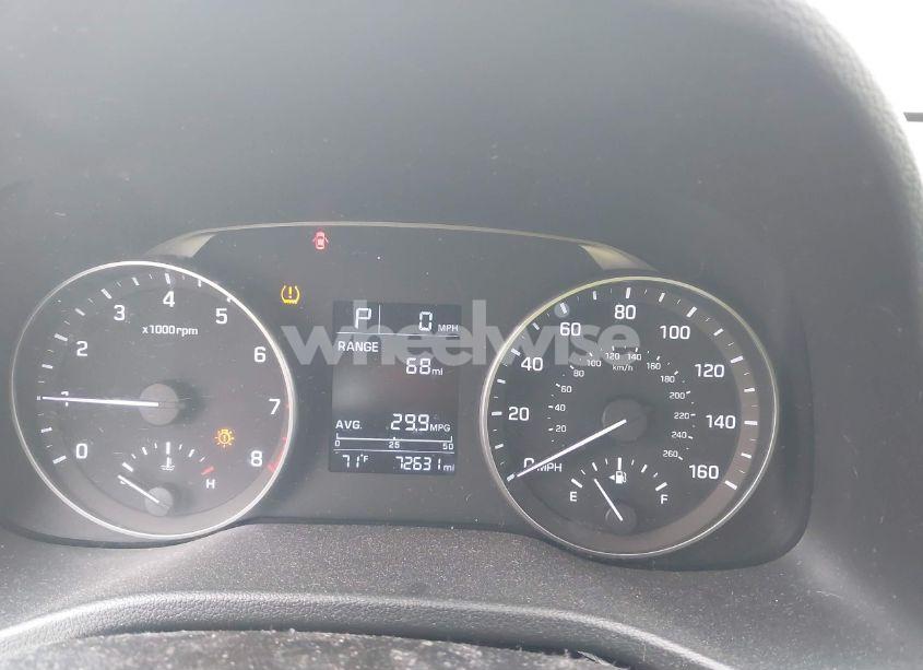 Photo 16 of 2017 Hyundai Elantra SE (VIN 5NPD84LF8HH040035)