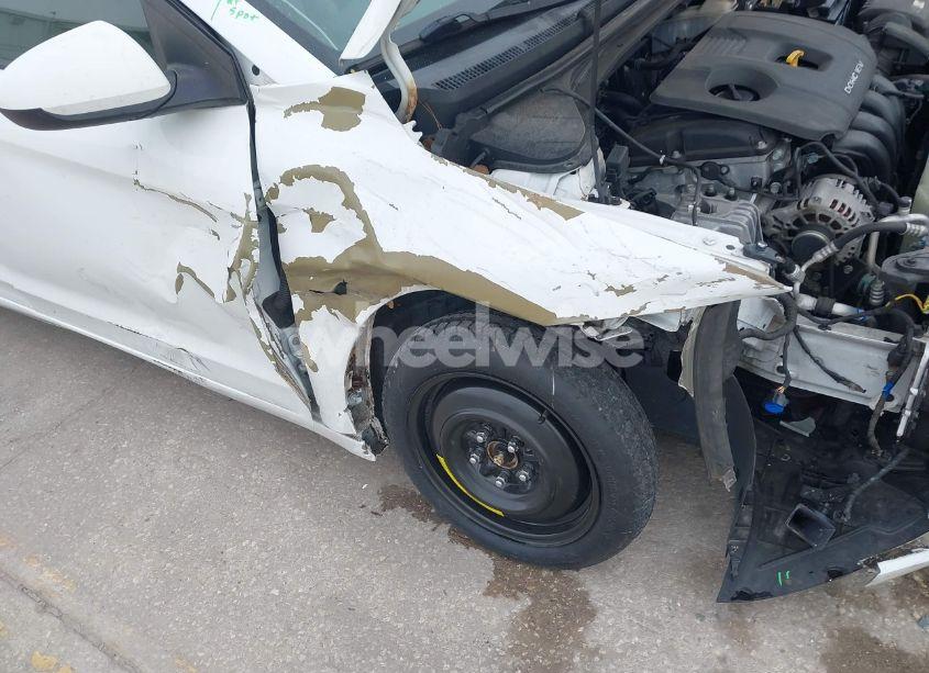 Photo 6 of 2017 Hyundai Elantra SE (VIN 5NPD84LF8HH040035)