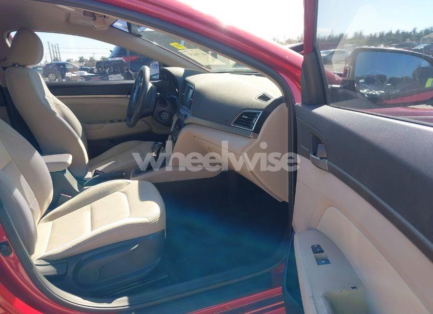 Photo 5 of 2017 Hyundai Elantra SE (VIN 5NPD84LF8HH052766)