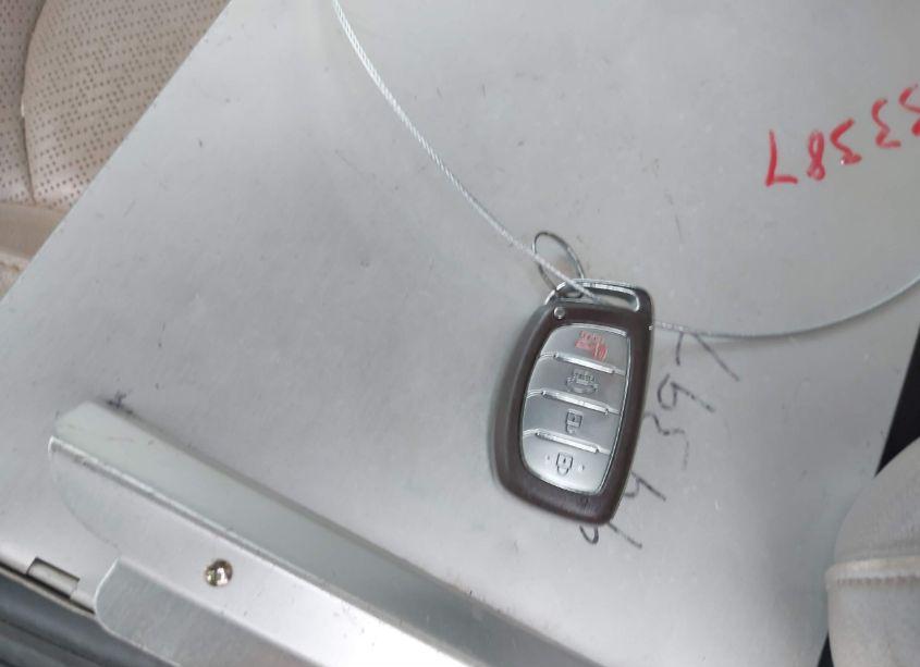 Photo 11 of 2017 Hyundai Elantra LIMITED (VIN 5NPD84LF8HH053531)