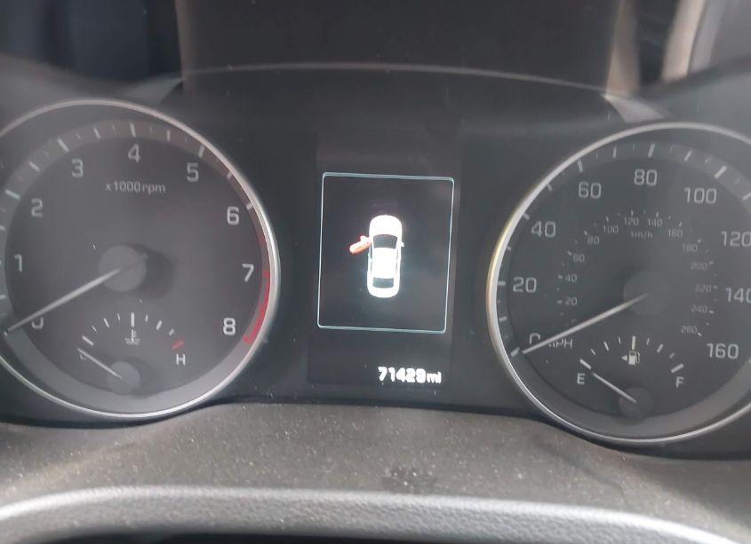 Photo 7 of 2017 Hyundai Elantra LIMITED (VIN 5NPD84LF8HH053531)