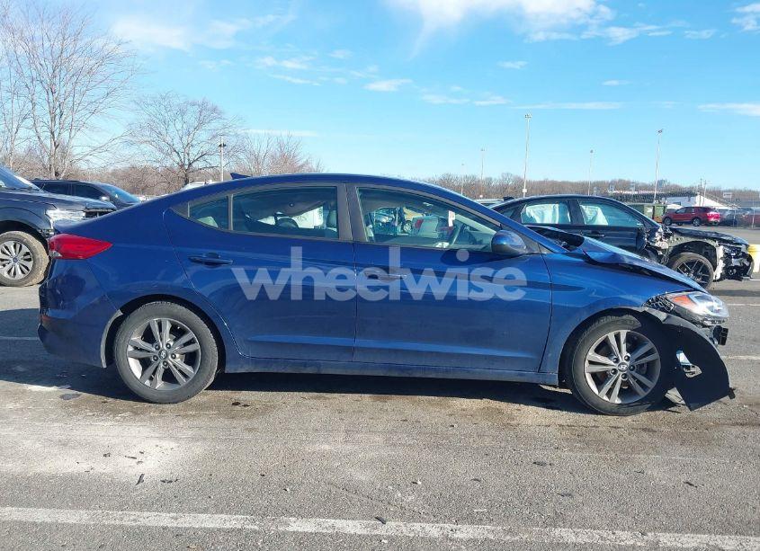 Photo 13 of 2017 Hyundai Elantra SE (VIN 5NPD84LF8HH078512)
