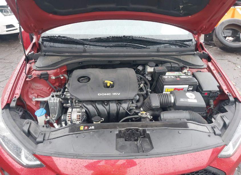 Photo 10 of 2017 Hyundai Elantra SE (VIN 5NPD84LF8HH080616)