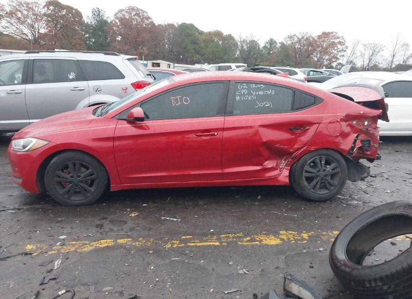 Photo 13 of 2017 Hyundai Elantra SE (VIN 5NPD84LF8HH080616)