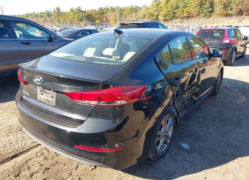 Photo 4 of 2017 Hyundai Elantra SE (VIN 5NPD84LF8HH101402)