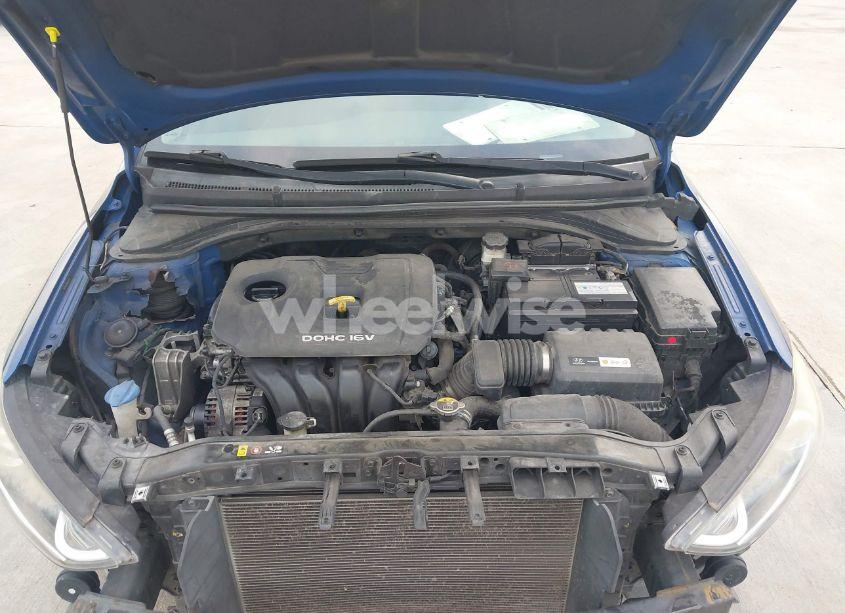 Photo 10 of 2017 Hyundai Elantra SE (VIN 5NPD84LF8HH102341)