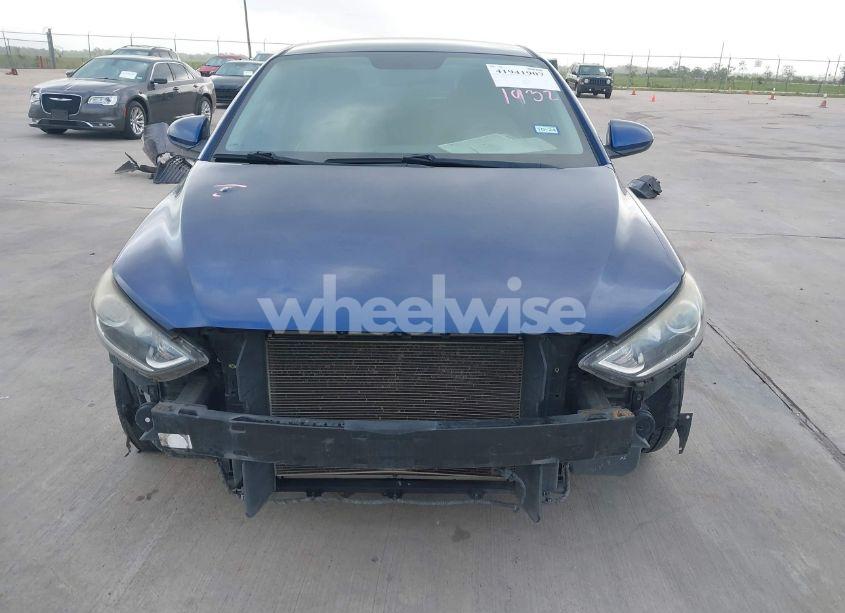 Photo 6 of 2017 Hyundai Elantra SE (VIN 5NPD84LF8HH102341)