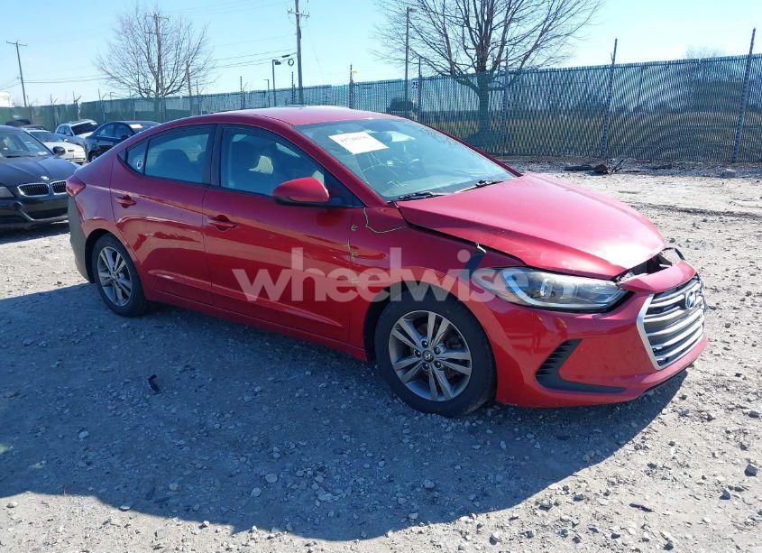 2017 Hyundai Elantra SE (VIN 5NPD84LF8HH104588) main photo