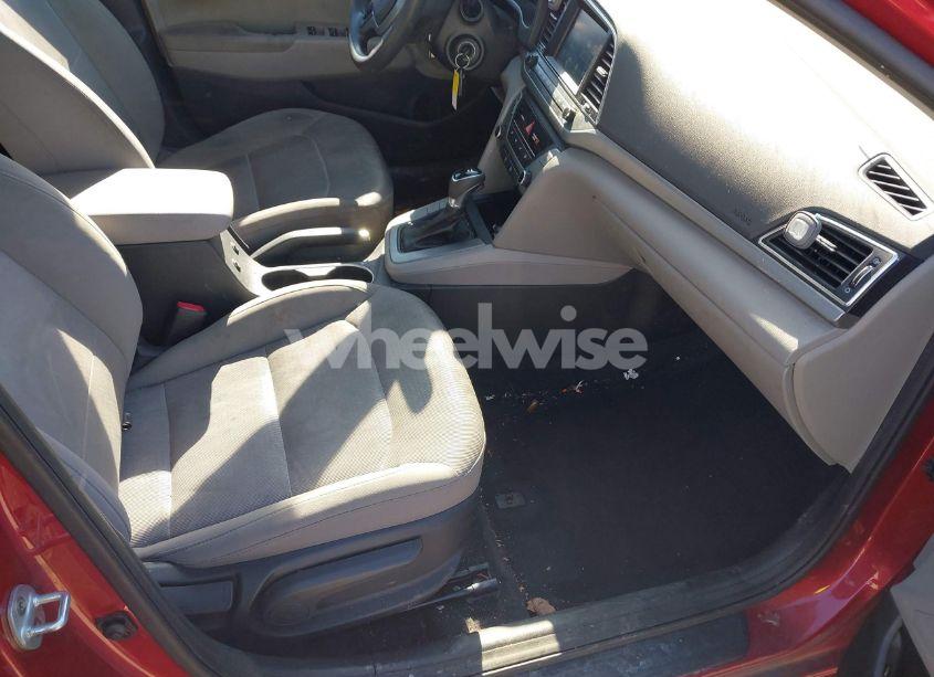 Photo 5 of 2017 Hyundai Elantra SE (VIN 5NPD84LF8HH104588)