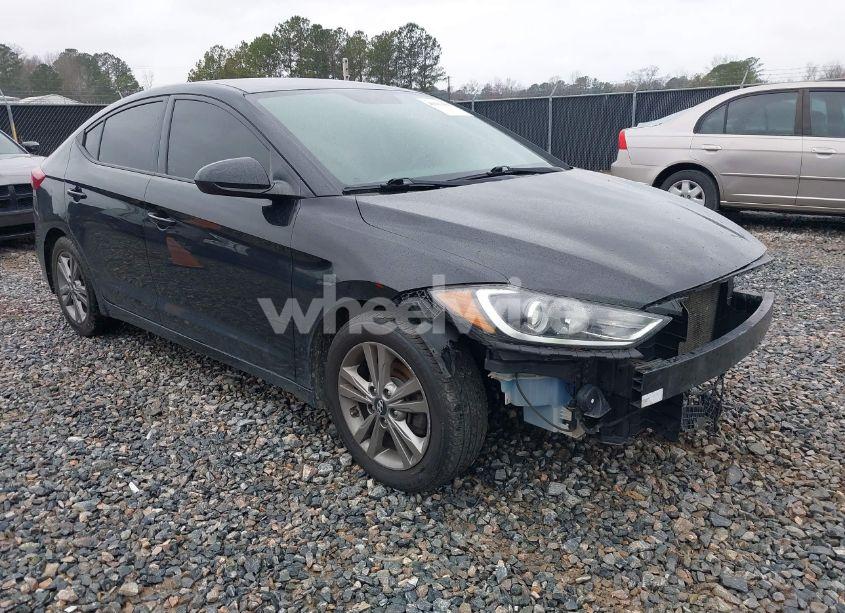 2017 Hyundai Elantra SE (VIN 5NPD84LF8HH105482) main photo