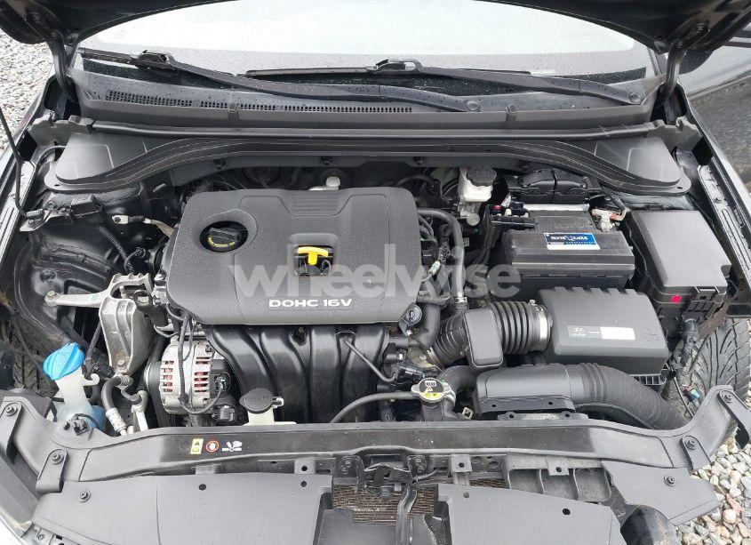 Photo 10 of 2017 Hyundai Elantra SE (VIN 5NPD84LF8HH105482)