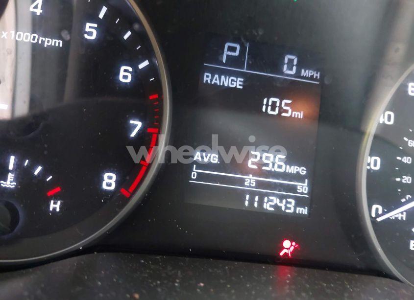 Photo 16 of 2017 Hyundai Elantra SE (VIN 5NPD84LF8HH105482)