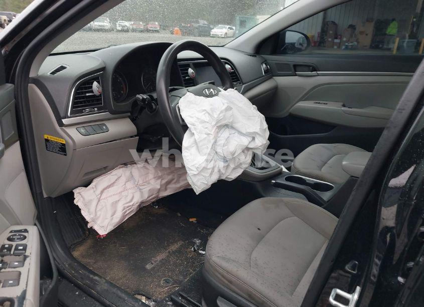 Photo 5 of 2017 Hyundai Elantra SE (VIN 5NPD84LF8HH105482)