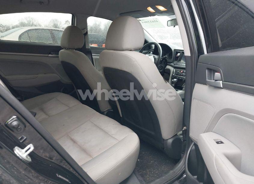 Photo 8 of 2017 Hyundai Elantra SE (VIN 5NPD84LF8HH105482)