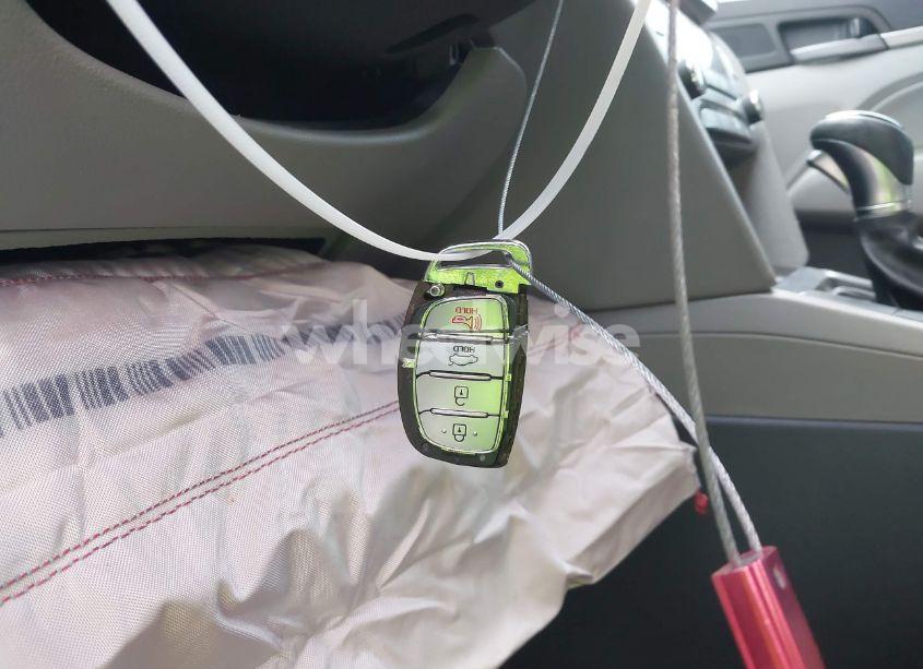 Photo 11 of 2017 Hyundai Elantra LIMITED (VIN 5NPD84LF8HH114876)