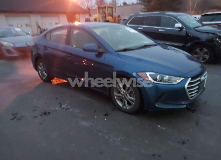 2017 Hyundai Elantra SE (VIN 5NPD84LF8HH154827) main photo