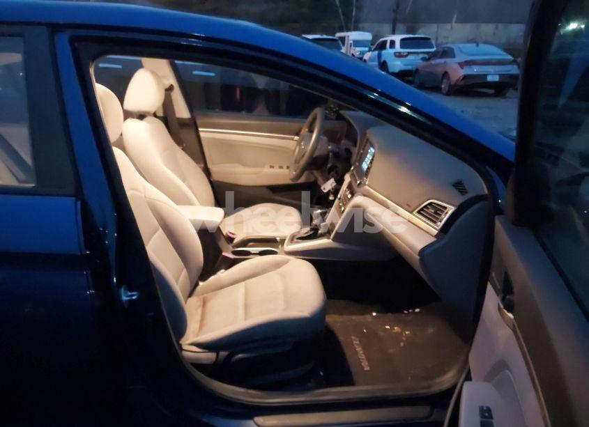 Photo 5 of 2017 Hyundai Elantra SE (VIN 5NPD84LF8HH154827)