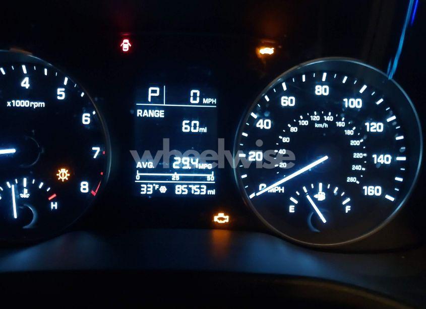 Photo 7 of 2017 Hyundai Elantra SE (VIN 5NPD84LF8HH154827)