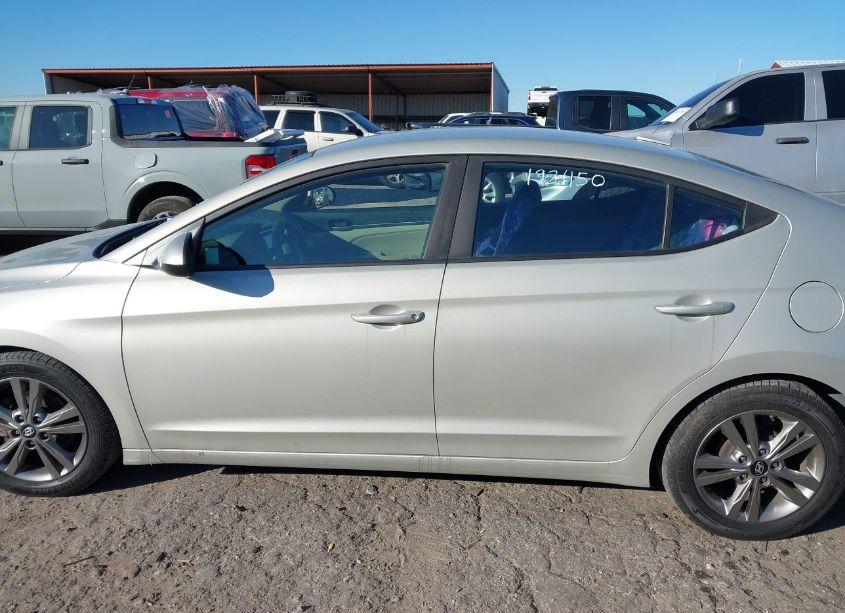 Photo 13 of 2017 Hyundai Elantra SE (VIN 5NPD84LF8HH158196)