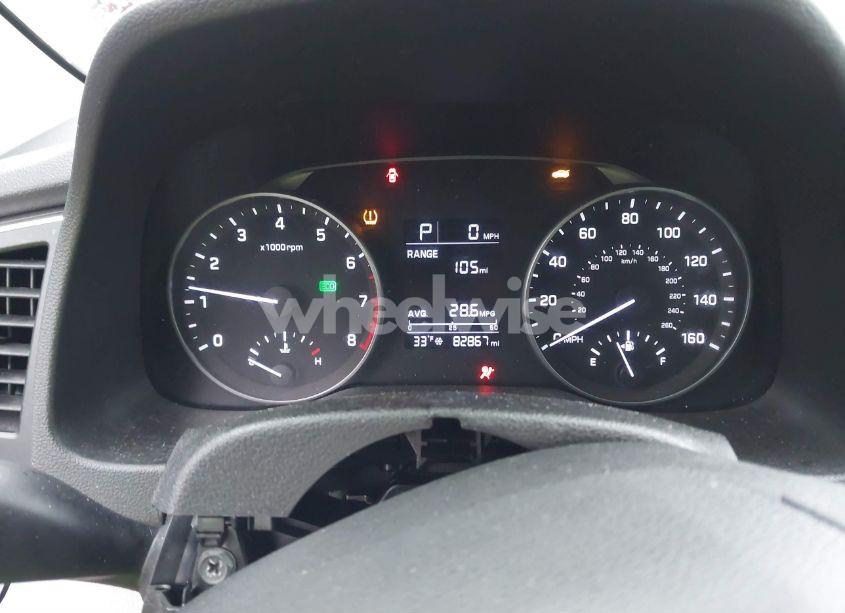 Photo 7 of 2017 Hyundai Elantra SE (VIN 5NPD84LF8HH158652)