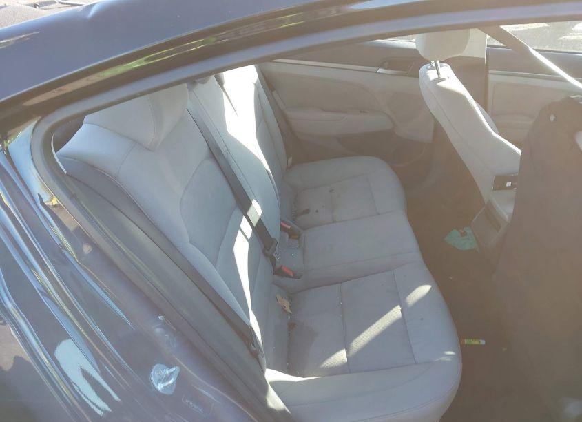 Photo 7 of 2017 Hyundai Elantra SE (VIN 5NPD84LF8HH175483)