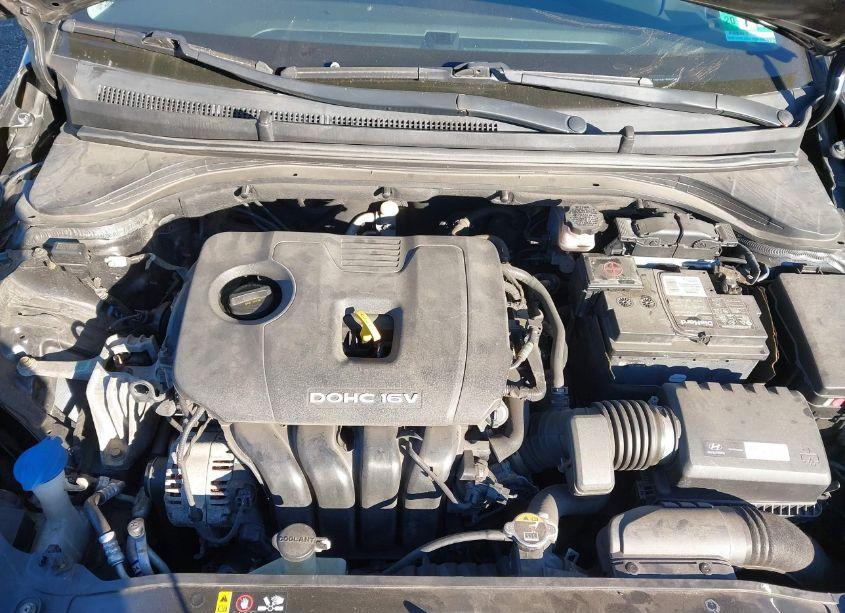 Photo 9 of 2017 Hyundai Elantra SE (VIN 5NPD84LF8HH175483)