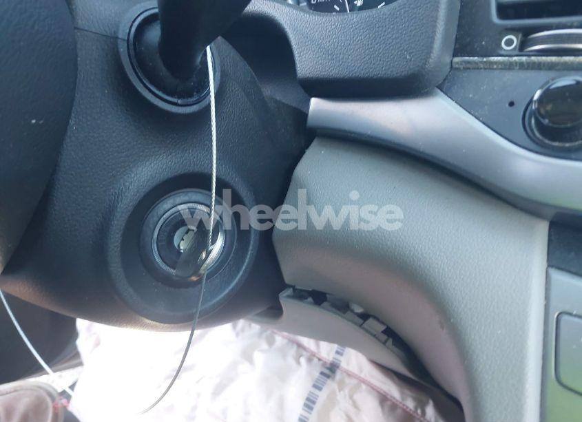 Photo 11 of 2017 Hyundai Elantra SE (VIN 5NPD84LF8HH190372)