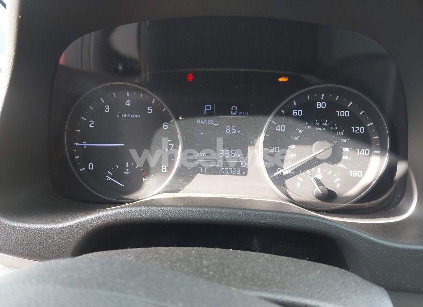 Photo 7 of 2017 Hyundai Elantra SE (VIN 5NPD84LF8HH192199)