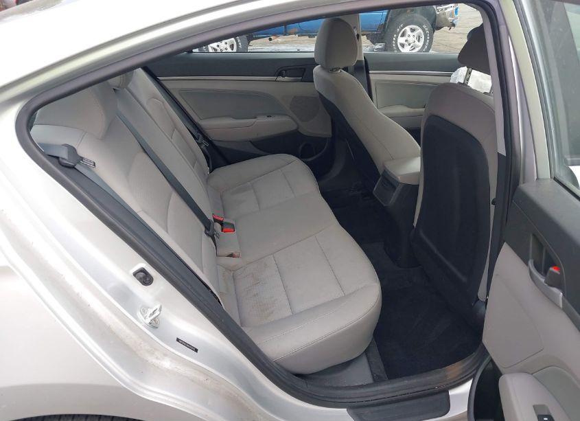 Photo 8 of 2017 Hyundai Elantra SE (VIN 5NPD84LF8HH195703)
