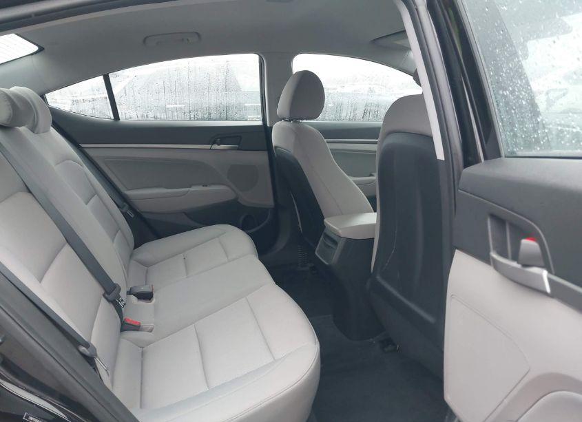 Photo 8 of 2018 Hyundai Elantra SEL (VIN 5NPD84LF8JH218158)