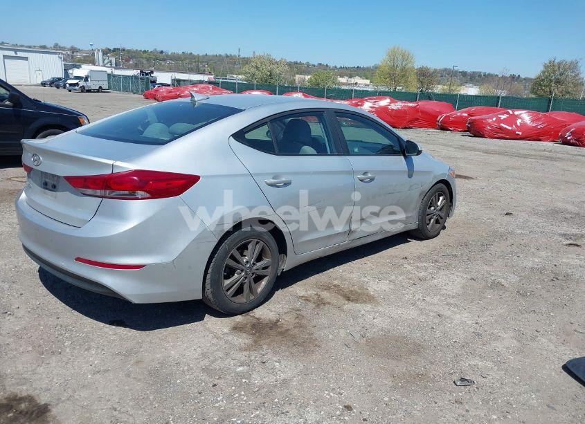 Photo 4 of 2018 Hyundai Elantra SEL (VIN 5NPD84LF8JH240158)