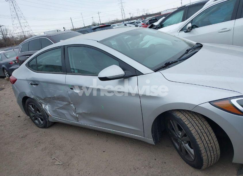 Photo 13 of 2018 Hyundai Elantra SEL (VIN 5NPD84LF8JH261849)