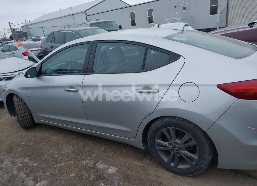 Photo 14 of 2018 Hyundai Elantra SEL (VIN 5NPD84LF8JH261849)